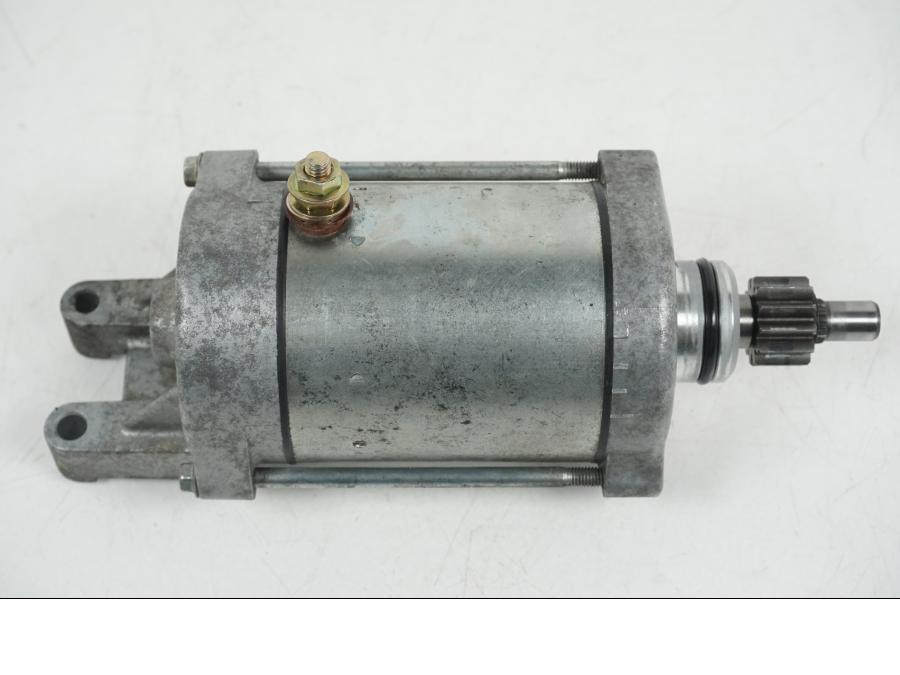 Framsidan på Startmotor från en Yamaha XT 660 X -2005 motorcykel.