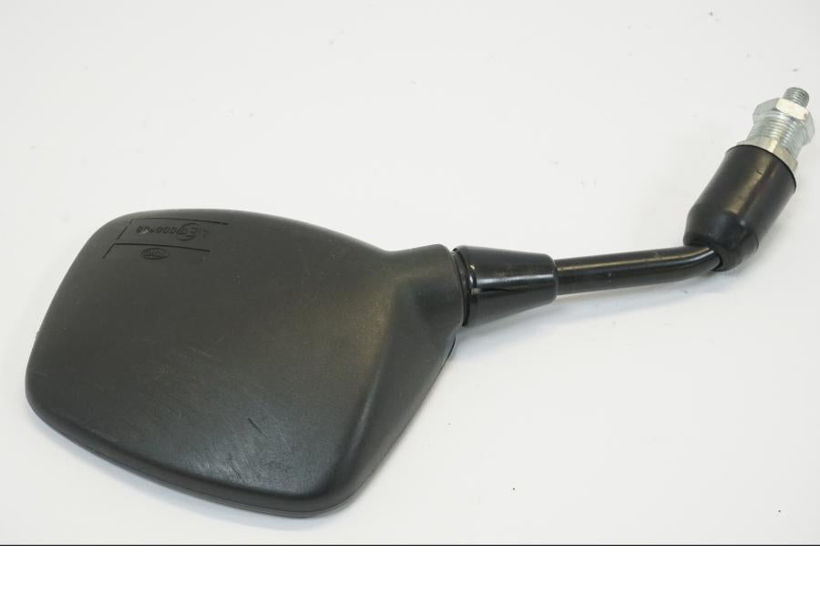 Snett uppifrån på Backspegel från en Suzuki DL 650 -2006 motorcykel.