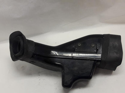 Höger sida på Luftrör från en Suzuki GSX-R 600 -1998 motorcykel.