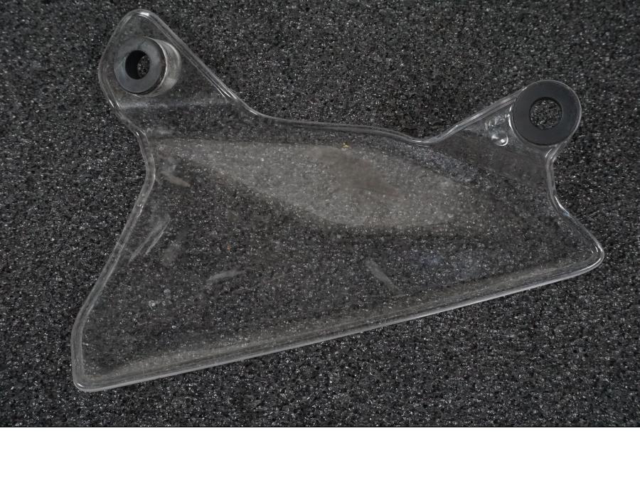 Snett nerifrån på Vindavvisare från en Ducati Multistrada V4 -2024 motorcykel.