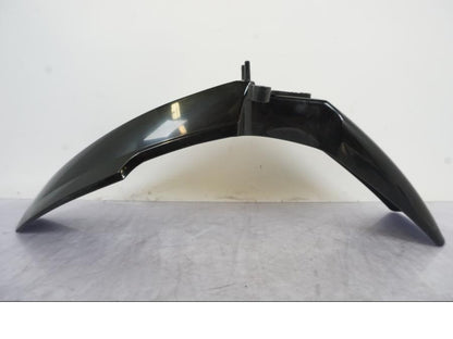 Snett uppifrån på Framskärm från en KTM 640 SM -2005 motorcykel.