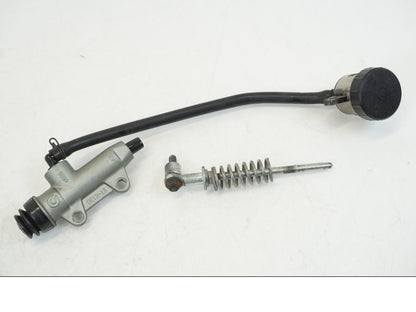 Framsidan på Bromshuvudcylinder från en Ducati Streetfighter V4 -2020 motorcykel.