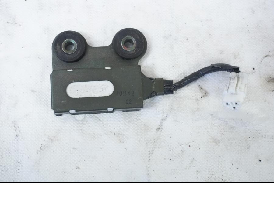 Baksidan på Resistor från en Suzuki GSX-R 750 -2001 motorcykel.