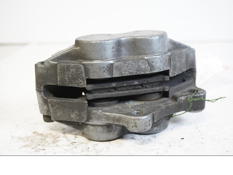 Höger sida på Bromsok från en Kawasaki ZX-9R -1994 motorcykel.