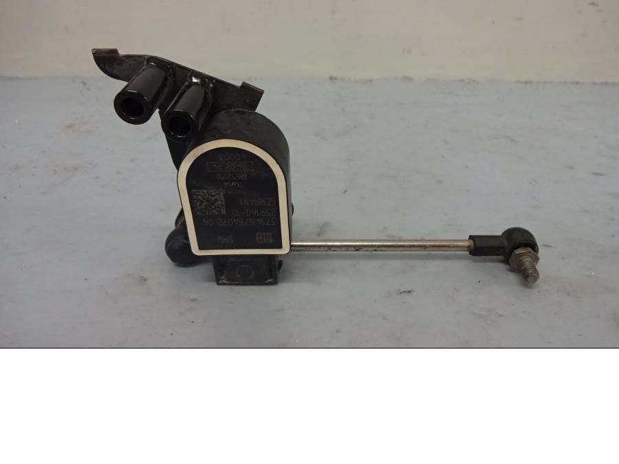 Framsidan på Nivåsensor från en BMW R 1200 GSA -2014 motorcykel.