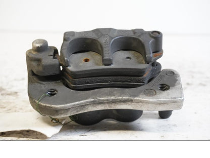 Höger sida på Bromsok från en BMW R 850 R -2004 motorcykel.