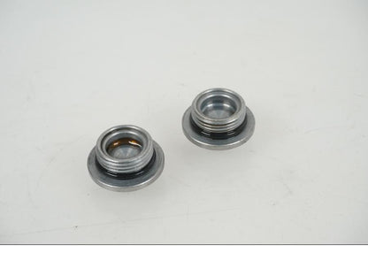 Baksidan på Oljelock från en KTM 1290 Super Duke R -2021 motorcykel.