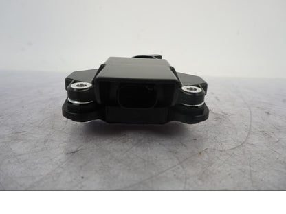 Framsidan på Tilt Sensor från en KTM 1290 Super Duke R -2023 motorcykel.