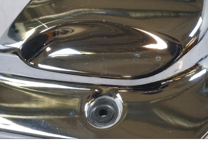 Höger sida på Motorkåpa från en Suzuki VZR 1800 -2009 motorcykel.