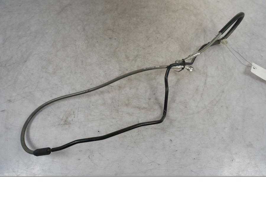 Framsidan på Bromsledning från en BMW S 1000 XR -2019 motorcykel.