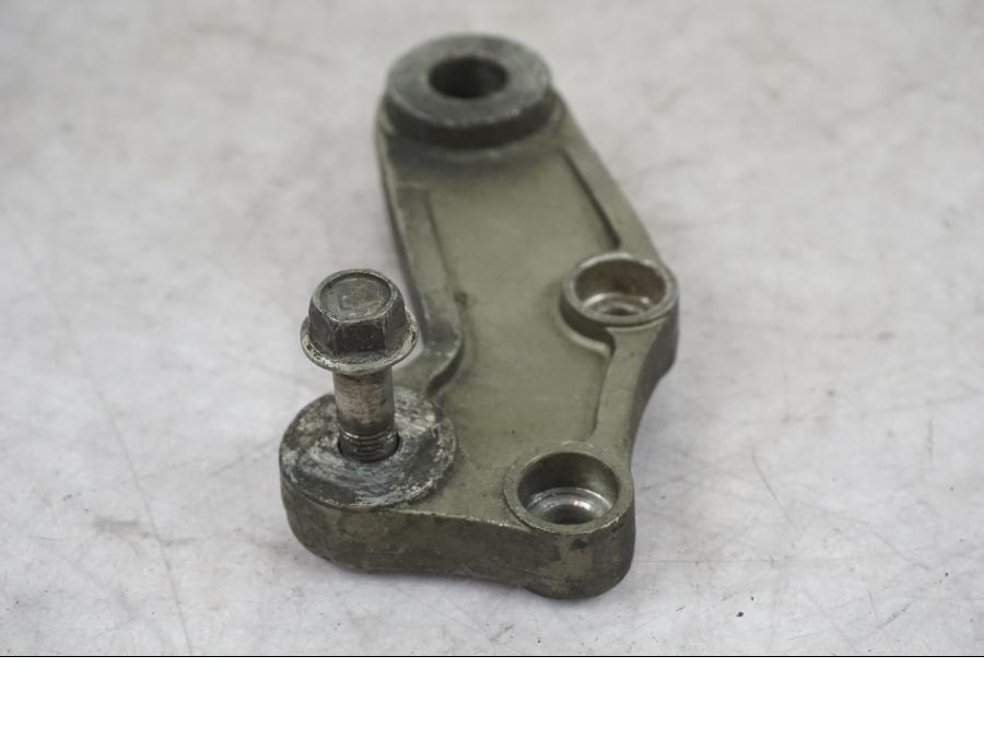 Baksidan på Bromsoksfäste från en Kawasaki GPZ 900 -1985 motorcykel.