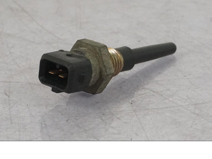 Baksidan på Temperatursensor från en BMW R 1100 GS -1998 motorcykel.