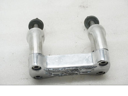 Baksidan på Styrfäste från en Yamaha XV 1100 -1997 motorcykel.