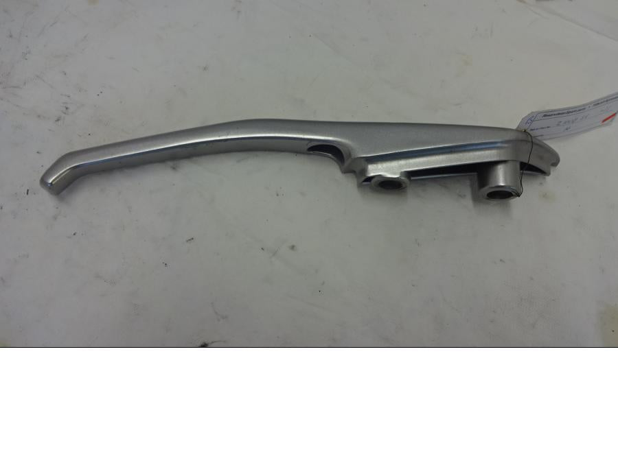 Vänster sida på Passagerarhandtag från en Kawasaki Z 1000 -2011 motorcykel.