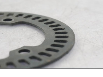 Vänster sida på ABS krans från en Yamaha MT-09 -2016 motorcykel.