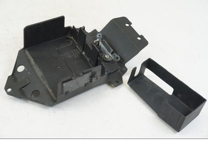 Framsidan på Batterikåpa från en Ducati Streetfighter S -2011 motorcykel.