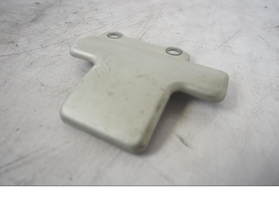 Vänster sida på Bromshuvudcylinderskydd från en BMW R 1150 GS -2002 motorcykel.