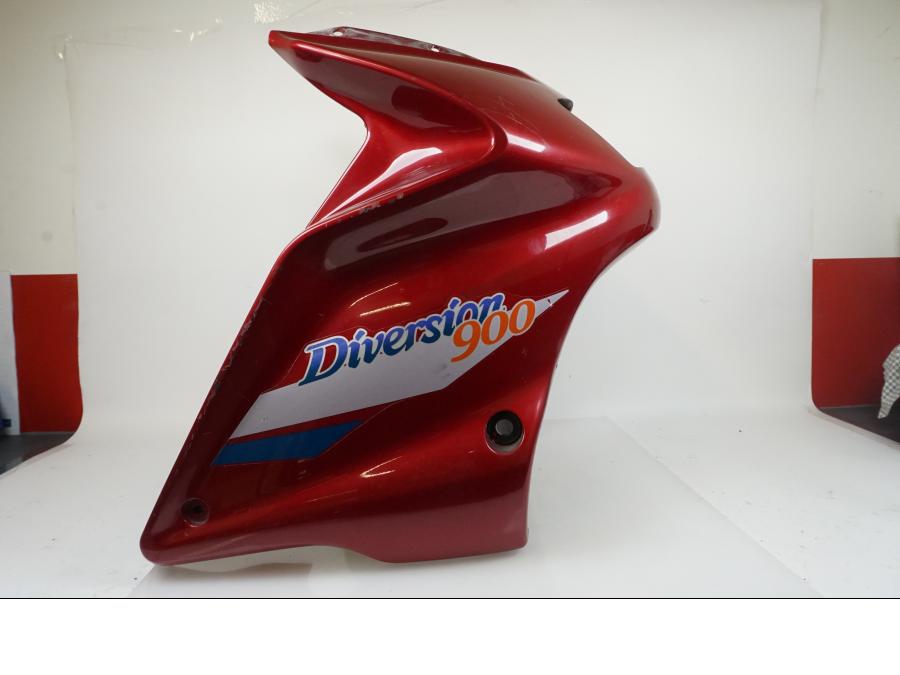 Framsidan på Toppkåpa från en Yamaha XJ 900 S -1997 motorcykel.