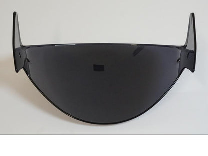 Snett uppifrån på Vindruta från en Suzuki GSR 600 -2008 motorcykel.