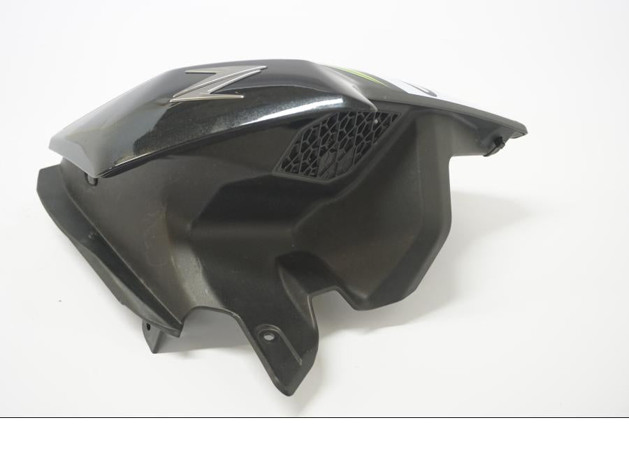 Baksidan på Sidkåpa från en Kawasaki Z 900 -2019 motorcykel.