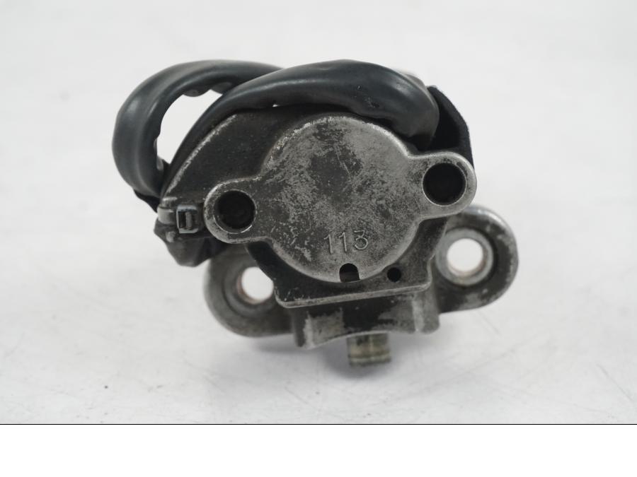 Extrabild2 på <p>Låssats från Suzuki DL 1000 2004.</p>

<p>1st nyckel, tändningslås, sadellås, tanklock och hjälmlås.</p> motorcykel.