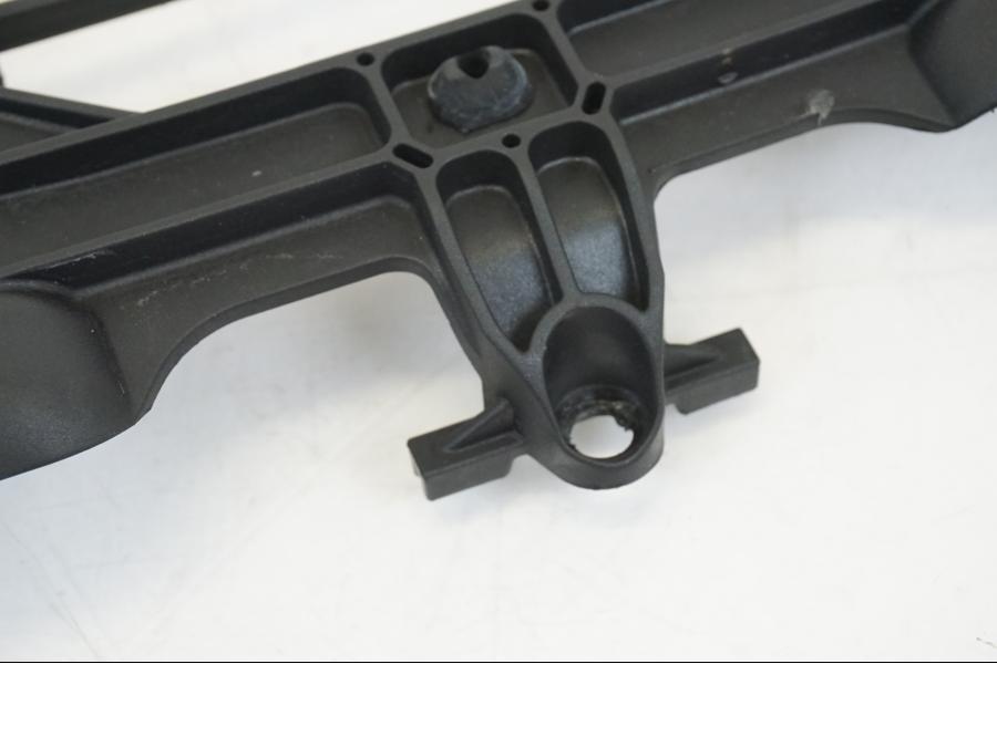 Extrabild1 på Batterihållare från en Ducati Streetfighter V4 -2020 motorcykel.