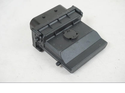 Baksidan på ESA Control Unit från en BMW R 1250 GS -2021 motorcykel.