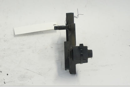 Vänster sida på Bromsoksfäste från en KTM 790 Duke -2018 motorcykel.