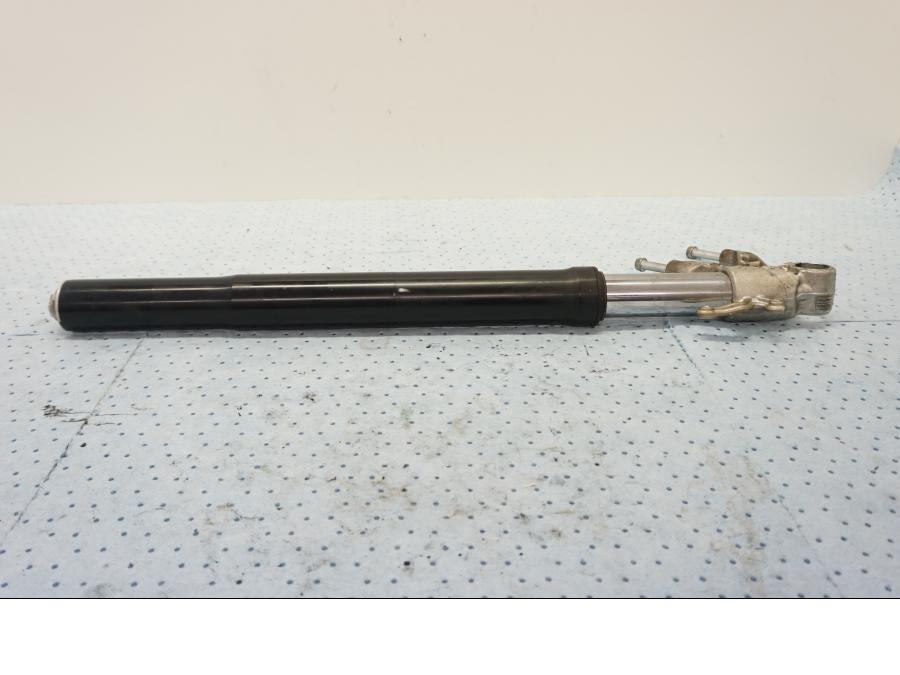 Baksidan på Gaffelben från en MV Agusta F3 675 -2014 motorcykel.