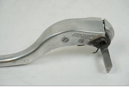 Snett uppifrån på Bromsgrepp från en BMW S 1000 R -2019 motorcykel.