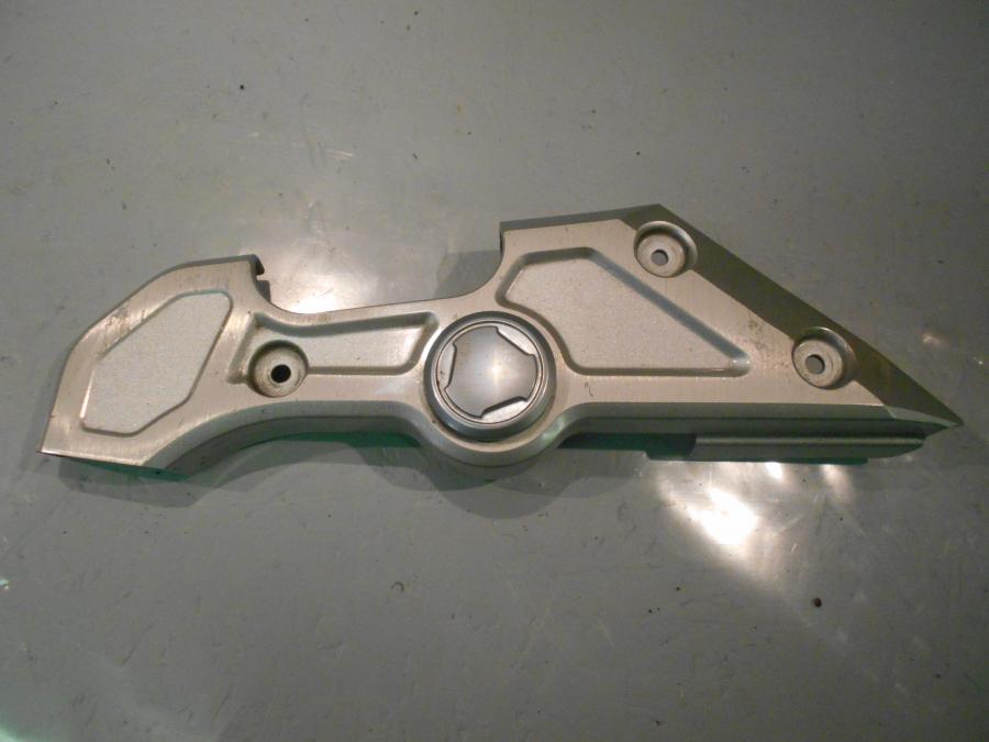 Framsidan på Dekorkåpa från en Yamaha FZS 1000 -2002 motorcykel.