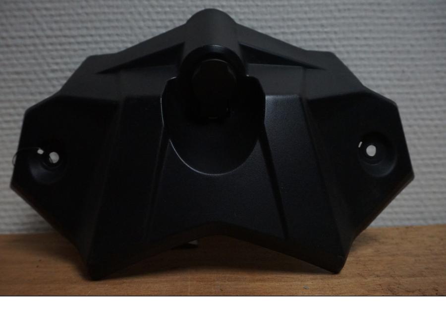 Framsidan på Bensintankskåpa från en Triumph Tiger -2012 motorcykel.