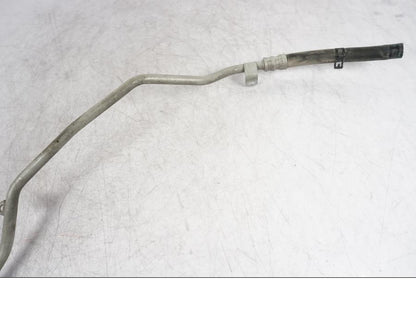 Vänster sida på Oljekylrör från en BMW R 1200 GS -2005 motorcykel.