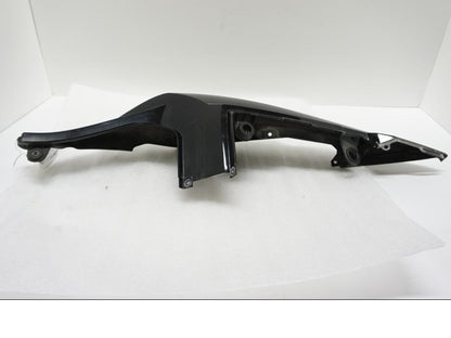 Baksidan på Bakvinge från en Suzuki SV 1000 -2007 motorcykel.