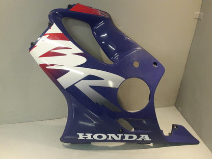 Framsidan på Sidkåpa från en Honda CBR 600 -1999 motorcykel.