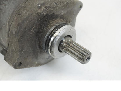 Höger sida på Startmotor från en Honda XL 1000 V -1999 motorcykel.