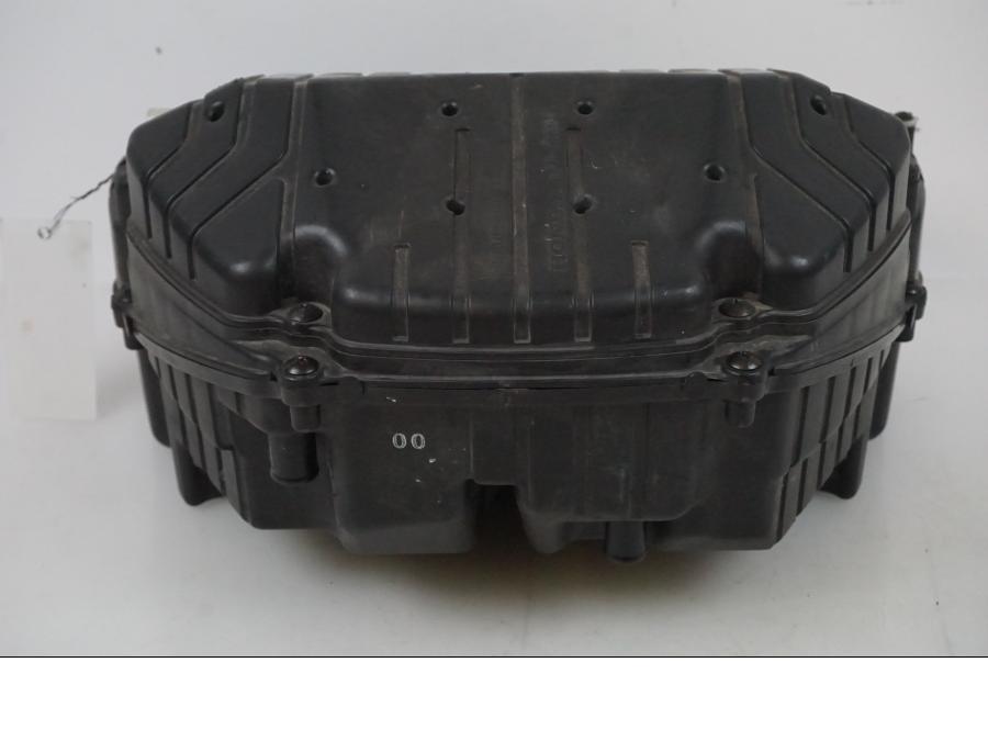 Höger sida på Luftburk från en Honda CBR 1000 -2005 motorcykel.