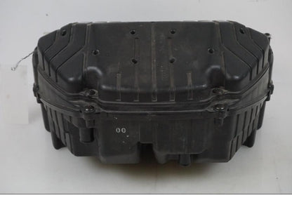 Höger sida på Luftburk från en Honda CBR 1000 -2005 motorcykel.