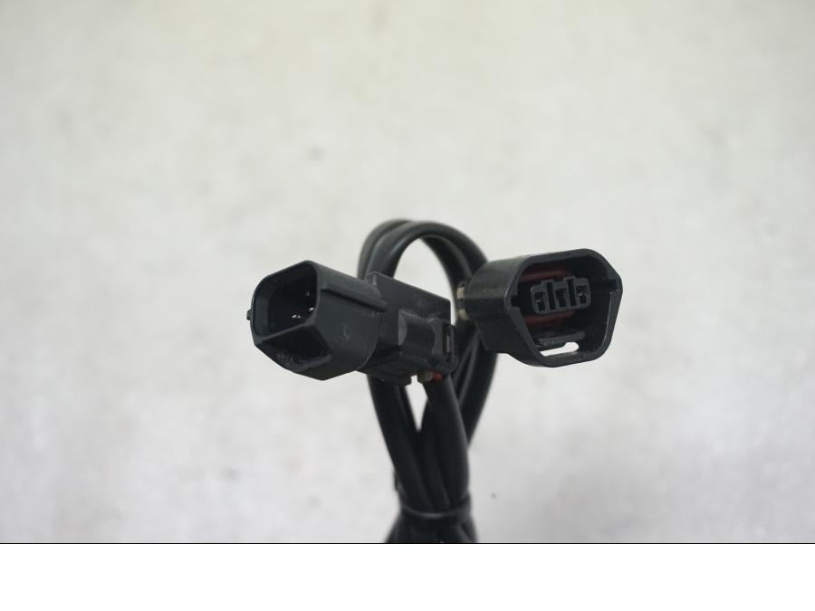 Höger sida på Strypningssats från en Suzuki SV 650 -2016 motorcykel.
