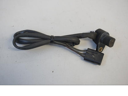 Baksidan på Hastighetsgivare från en Suzuki SFV 650 A Gladius -2012 motorcykel.