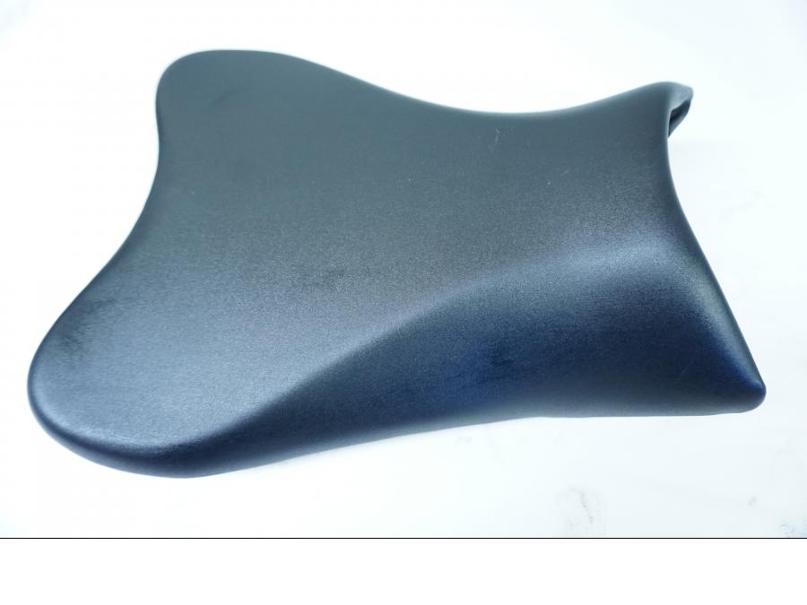 Baksidan på Sadel från en Suzuki GSX-R 750 -2009 motorcykel.