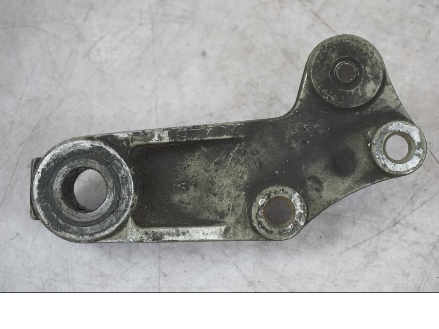 Vänster sida på Bromsoksfäste från en Kawasaki GPZ 900 -1985 motorcykel.