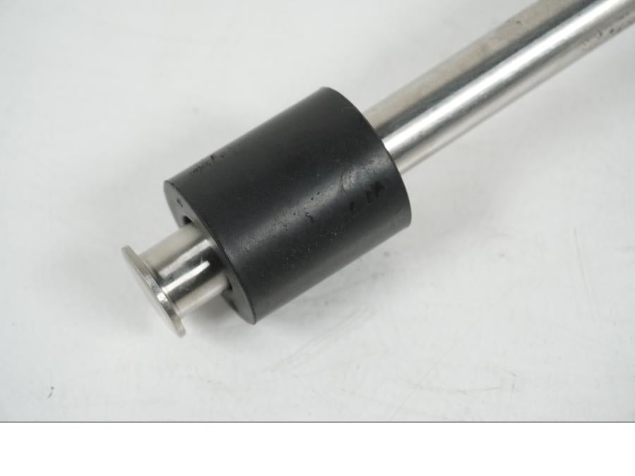 Vänster sida på Bensintankgivare från en AJP PR7 -2021 motorcykel.