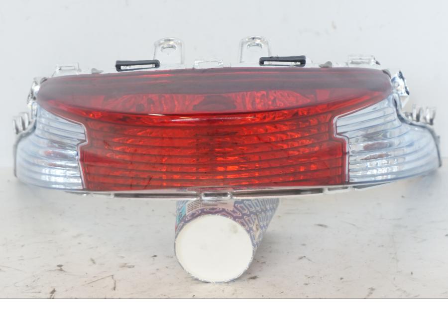 Framsidan på Baklampa från en Kymco Agility 125 -2019 scooter.