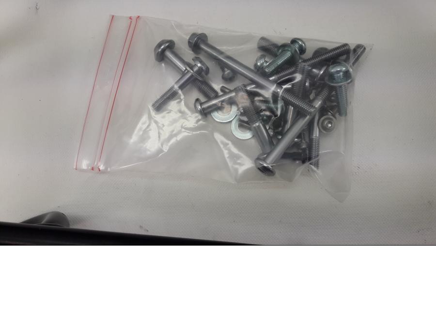 Baksidan på Sidoväskhållare från en Honda VFR 800 -2002 motorcykel.