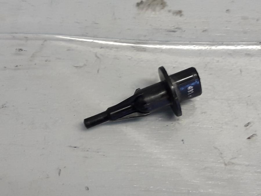 Framsidan på Luftburksensor från en Yamaha FZ-6 -2004 motorcykel.
