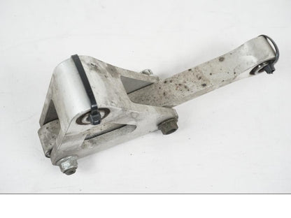 Snett uppifrån på Stötdämparlänkage från en Yamaha YZF 1000 R1 -2007 motorcykel.