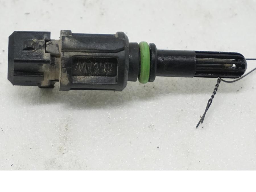 Framsidan på Luftburksensor från en BMW R 1200 GSA -2011 motorcykel.