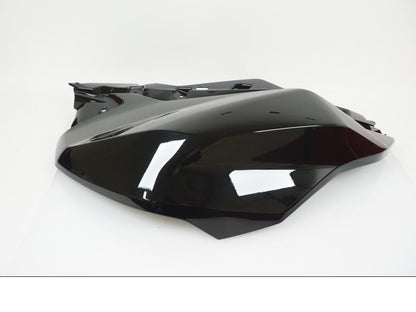 Höger sida på Bensintankskåpa från en BMW G 310 R -2021 motorcykel.