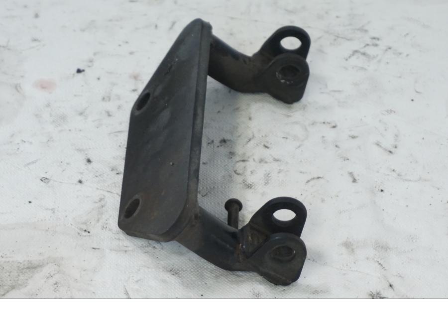 Snett uppifrån på Fotplattefäste från en Kawasaki VN 1500 -1996 motorcykel.